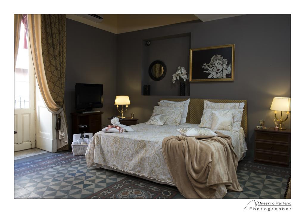 De Curtis Affittacamere 3 Stelle Catania Exterior foto